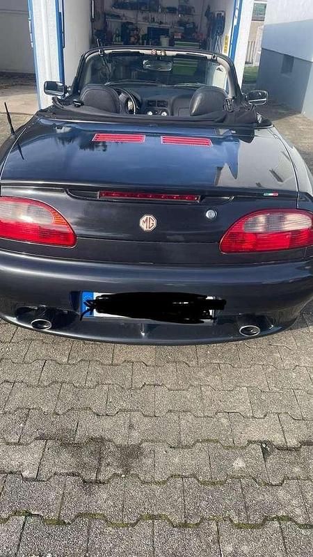 Gebraucht MG F 120 PS (88 kW) 1997 Schwarz Cabrio