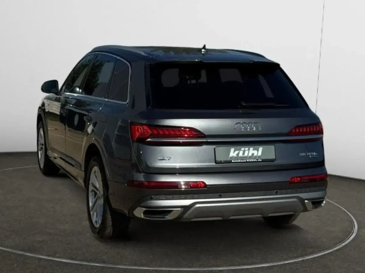 Usado Audi Q7 S-Line 381 HP (280 kW) 2021 Cinzento SUV