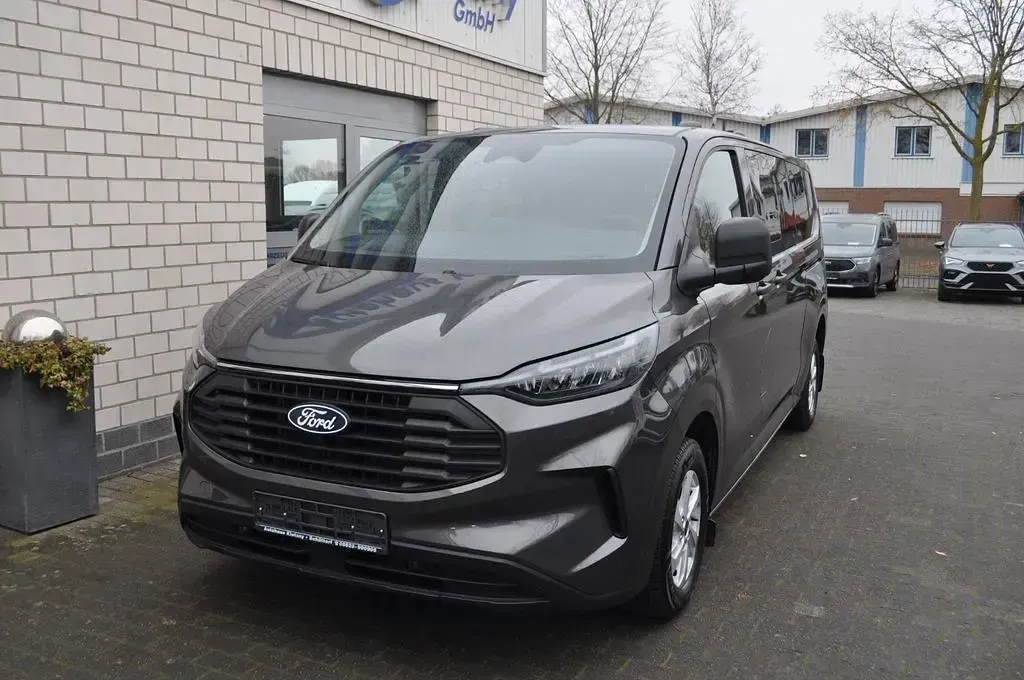 Gebraucht Ford Transit Custom Trend 170 PS (125 kW) 2025 Schwarz Van