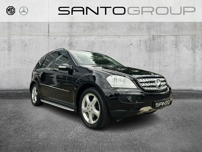 Unilack schwarz Gebraucht 2006 Mercedes ML280 SUV | 19.490 € - Bild 1/4
