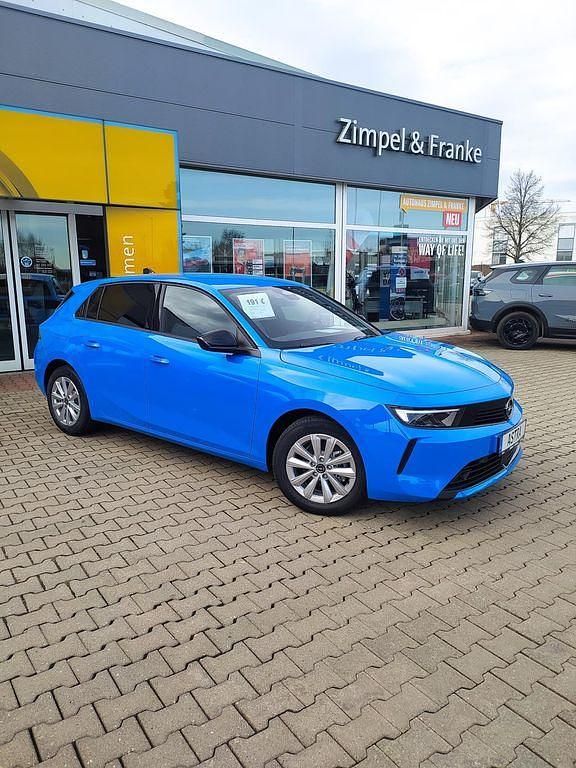 Gebraucht Opel Astra Edition 131 PS (96 kW) 2025 Blau Limousine