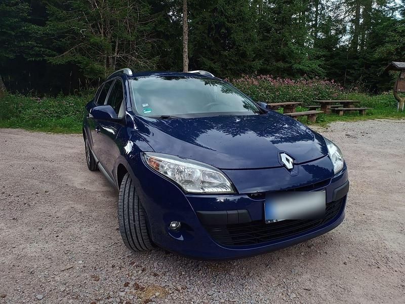 Gebraucht Renault Mégane GrandTour Dynamique 110 PS (80 kW) 2009 Blau Kombi