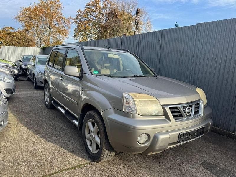 Silber Gebraucht 2003 Nissan X-Trail Comfort SUV | 1.800 € (Guter Preis) - Bild 1/4