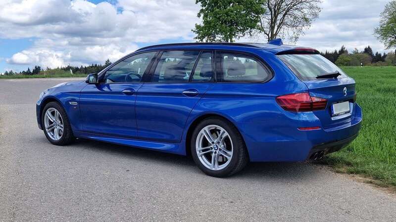 Blau Gebraucht 2016 BMW 530 M Sport Kombi | 20.900 € (Guter Preis) - Bild 1/4