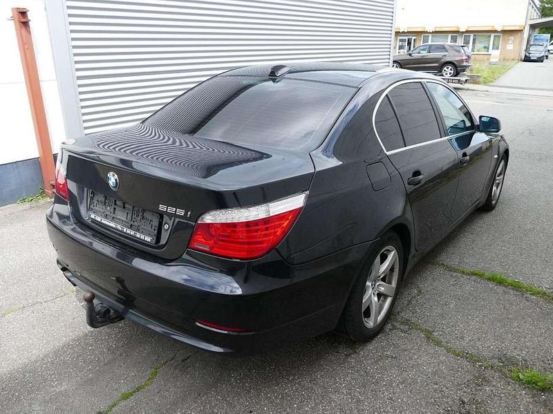 Gebraucht BMW 525 218 PS (160 kW) 2007 Schwarz Limousine