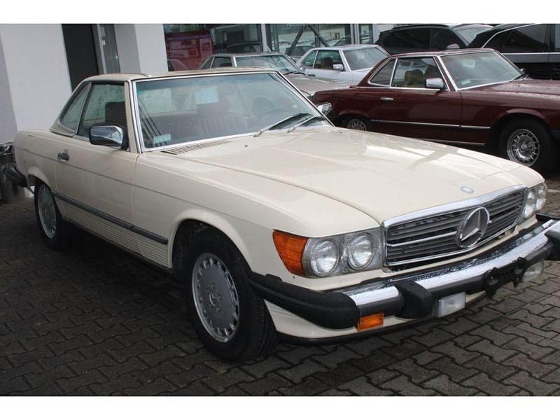 Gebraucht Mercedes 560 231 PS (169 kW) 1987 Hellelfenbein Cabrio