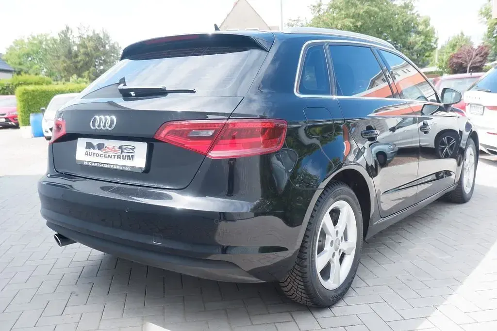 Gebraucht Audi A3 Ambition 110 PS (80 kW) 2014 Schwarz Limousine