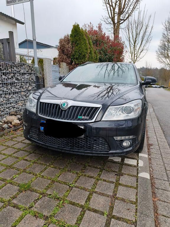 Gebraucht Skoda Octavia RS 170 PS (125 kW) 2011 Schwarz Kombi