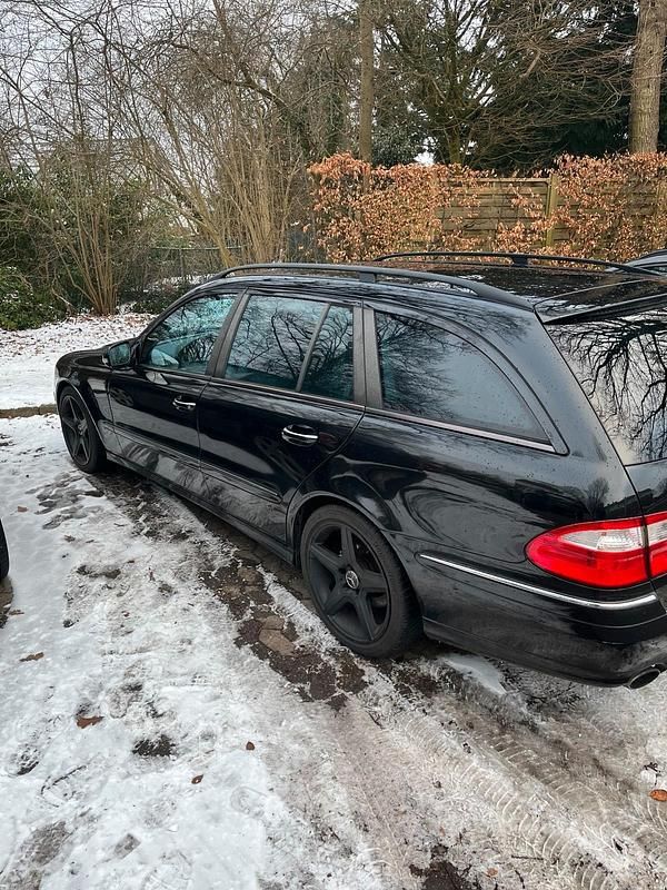 Gebraucht Mercedes E320 Sport 224 PS (164 kW) 2005 Schwarz Kombi