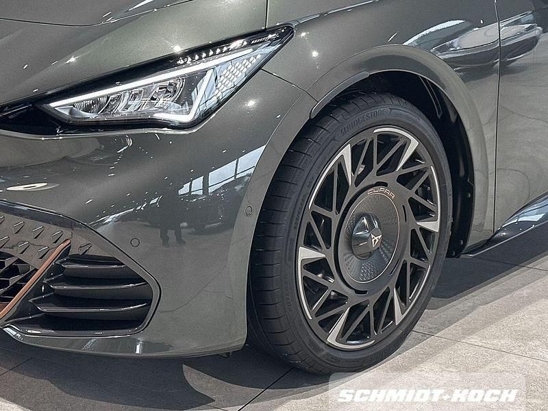 Gebraucht Cupra Born VZ 239 kW (326 PS) 2025 Grün Kleinwagen