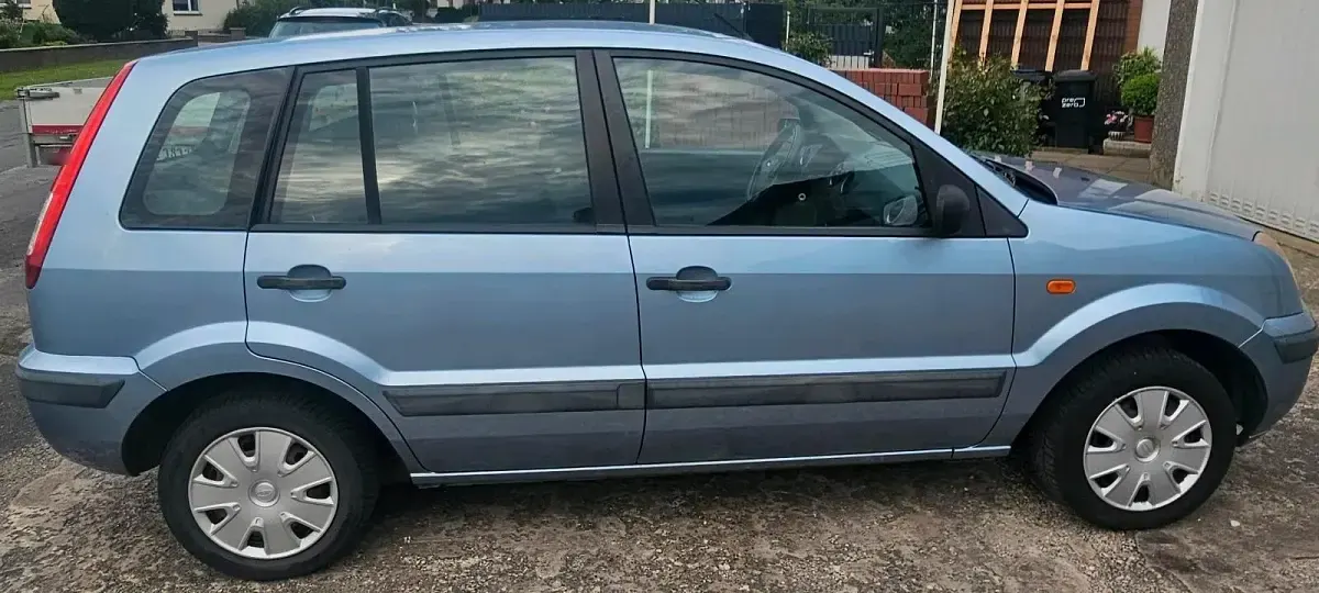Gebraucht Ford Fusion 80 PS (58 kW) 2006 Blau Kleinwagen