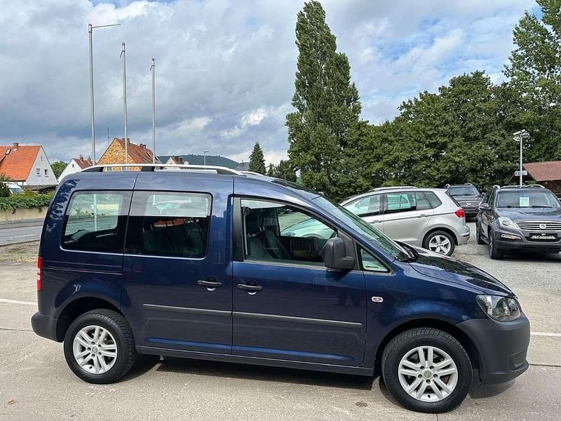 Gebraucht VW Caddy 102 PS (75 kW) 2014 Blau Van / Kleinbus