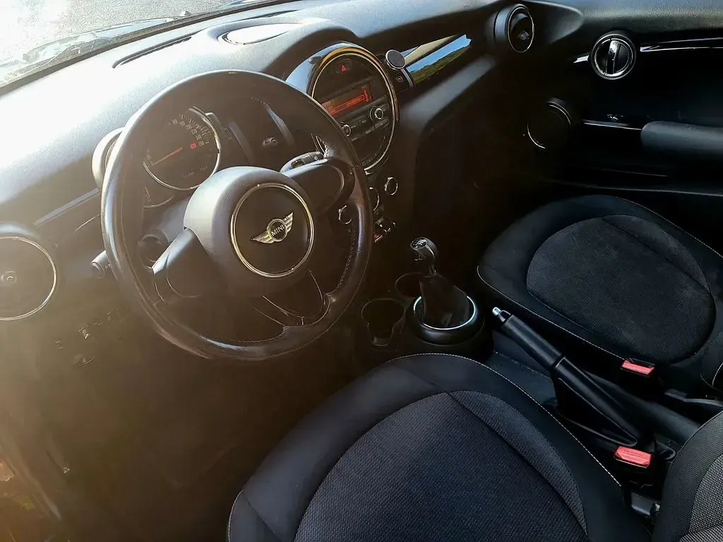 Second-hand Mini ONE 102 CP (75 kW) 2016 Negru Hatchback