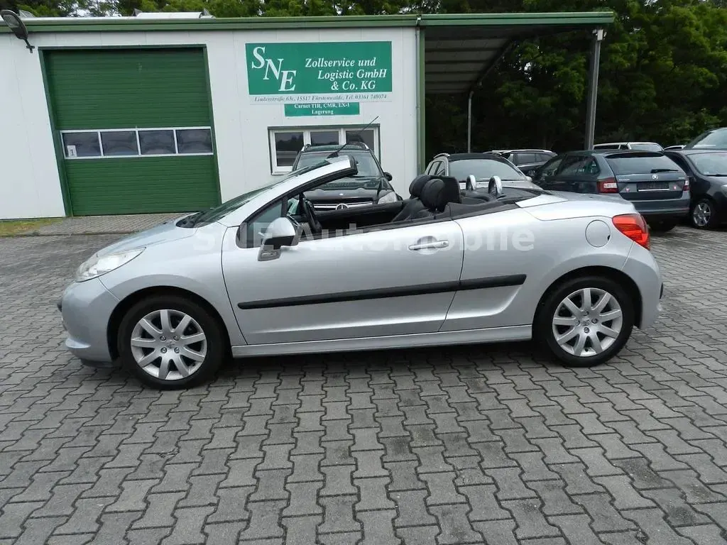 Gebraucht Peugeot 207 CC Sport 120 PS (88 kW) 2007 Grau Cabrio