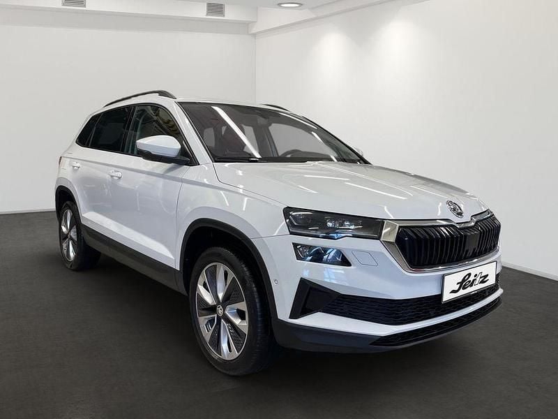 Gebraucht Skoda Karoq Style 150 PS (110 kW) 2023 Moonweiss metallic SUV