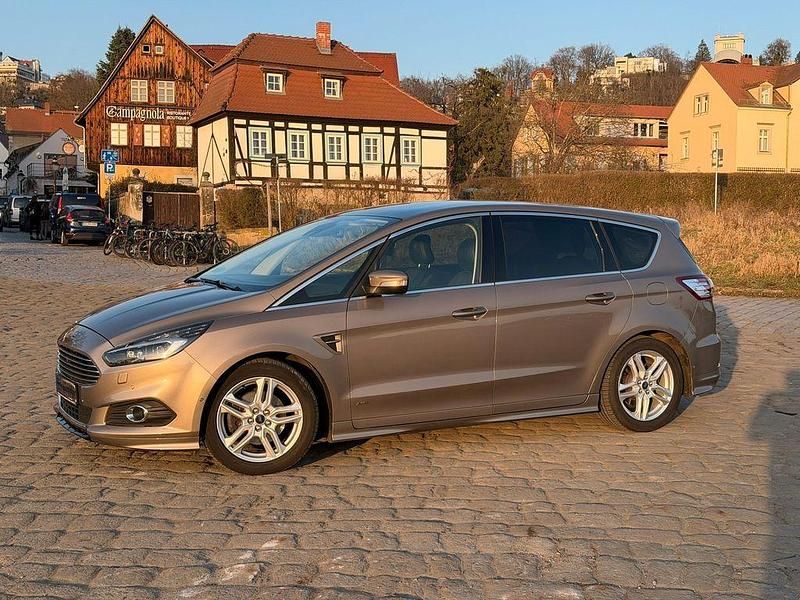 Gebraucht Ford S-MAX S 179 PS (131 kW) 2018 Silber Van / Kleinbus