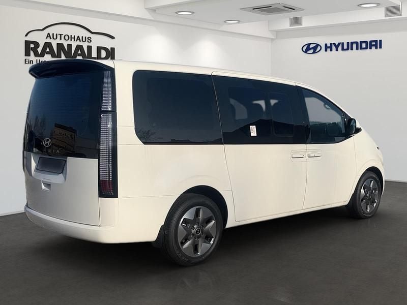 Gebraucht Hyundai Staria Prime 224 PS (164 kW) 2025 Weiss Van / Kleinbus