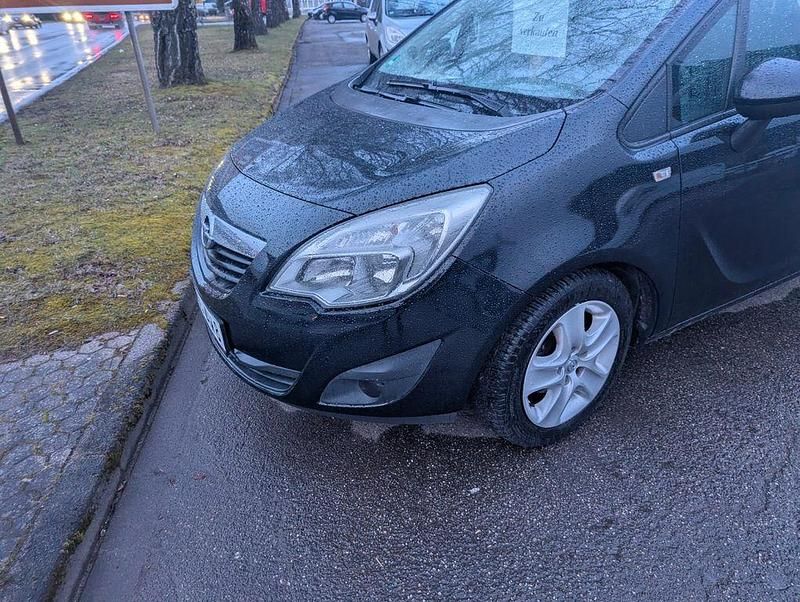 Gebraucht Opel Meriva Edition 120 PS (88 kW) 2010 Schwarz Van / Kleinbus