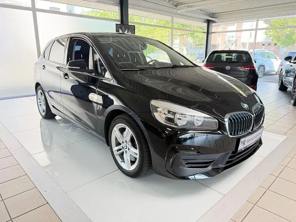 Gebraucht BMW 225 Active Tourer Advantage 136 PS (100 kW) 2019 Schwarz Van / Kleinbus