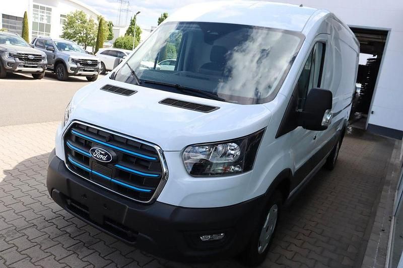 Neu Ford E-Transit 135 kW (184 PS) 2026 Frozen white Van