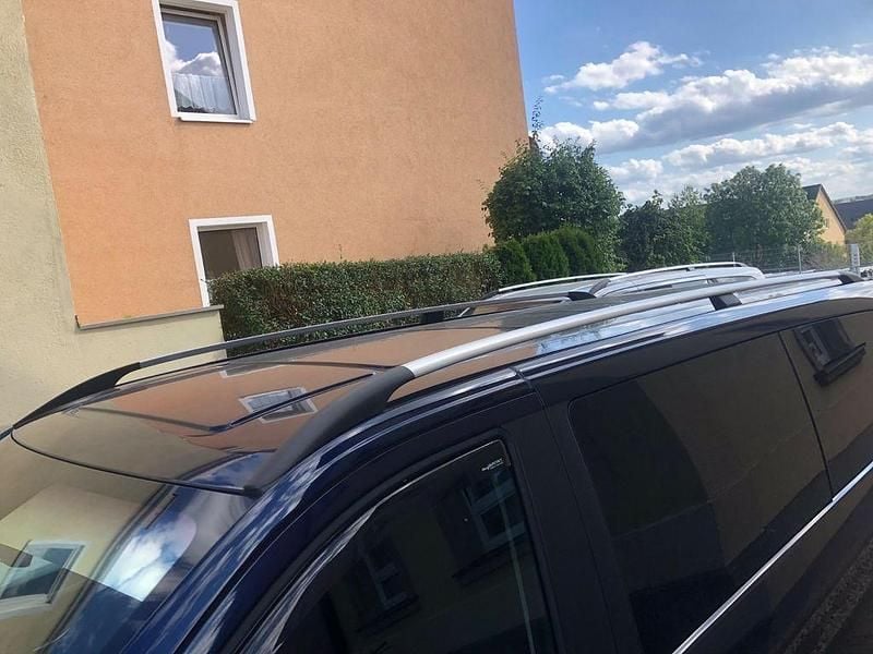 Gebraucht Mercedes V220 Edition 190 PS (139 kW) 2019 Blau Van / Kleinbus