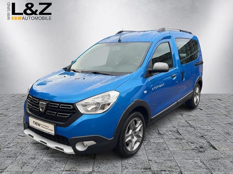 Blau Gebraucht 2020 Dacia Dokker Stepway Van / Kleinbus | 12.880 € (Fairer Preis) - Bild 1/4