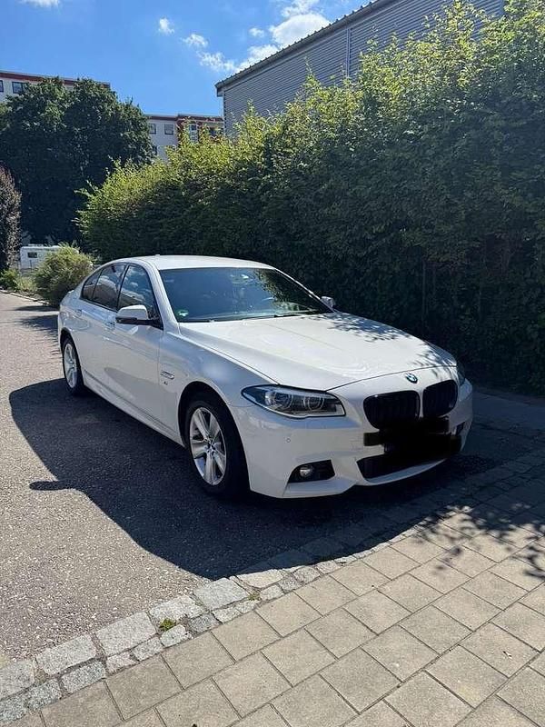 Gebraucht 2016 BMW 520 Sport Line Limousine | 16.500 € (Fairer Preis) - Bild 1/4