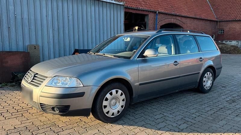 Gebraucht VW Passat Comfortline 115 PS (84 kW) 2004 Grau Kombi