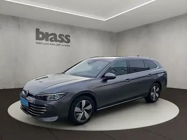 Diabasgrau metallic Gebraucht 2024 VW Passat Elegance Kombi | 35.800 € (Guter Preis) - Bild 1/4