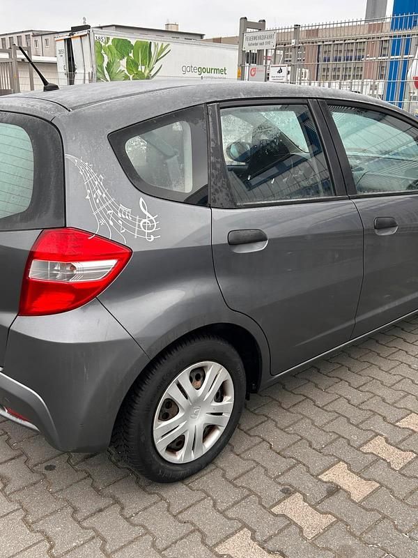 Gebraucht Honda Jazz 90 PS (66 kW) 2013 Silber Kleinwagen
