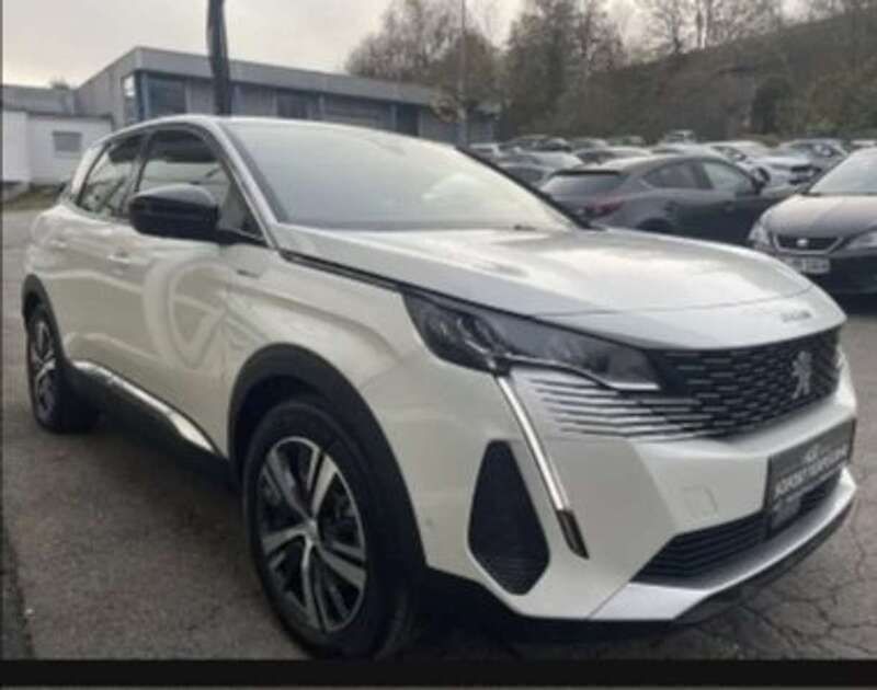 Weiß Gebraucht 2022 Peugeot 3008 Allure SUV | 26.900 € (Guter Preis) - Bild 1/4
