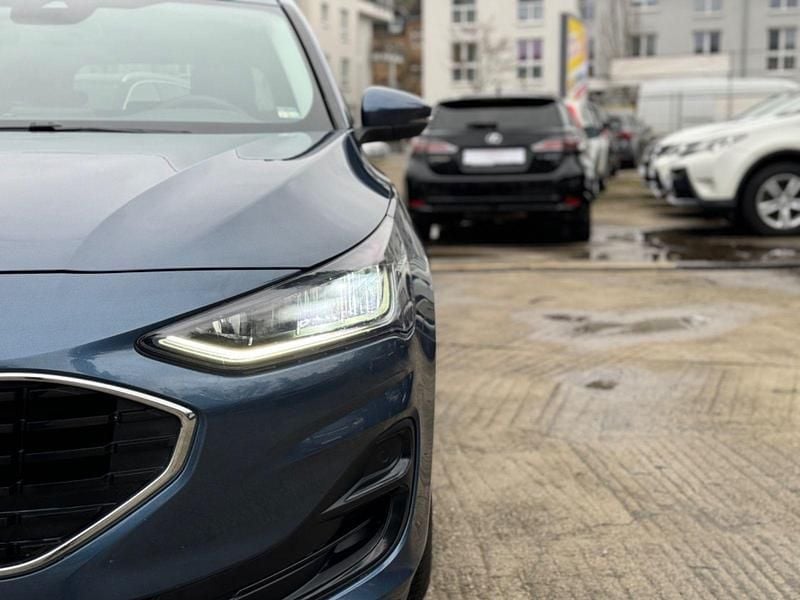 Gebraucht Ford Focus Cool & Connect 101 PS (74 kW) 2022 Blau Kombi