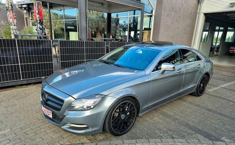 Grau Gebraucht 2013 Mercedes CLS350 Coupé | 12.850 € (Superpreis) - Bild 1/4