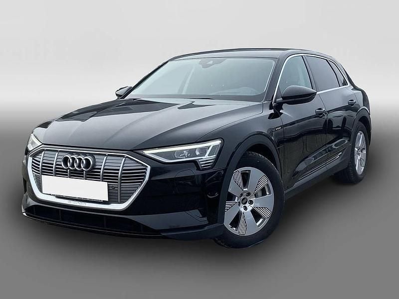 Gebraucht Audi e-tron 230 kW (313 PS) 2022 Schwarz SUV
