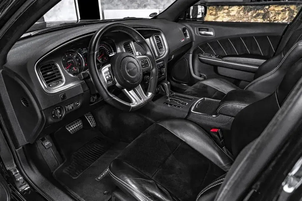 Gebraucht Dodge Charger 477 PS (350 kW) 2013 Schwarz Limousine