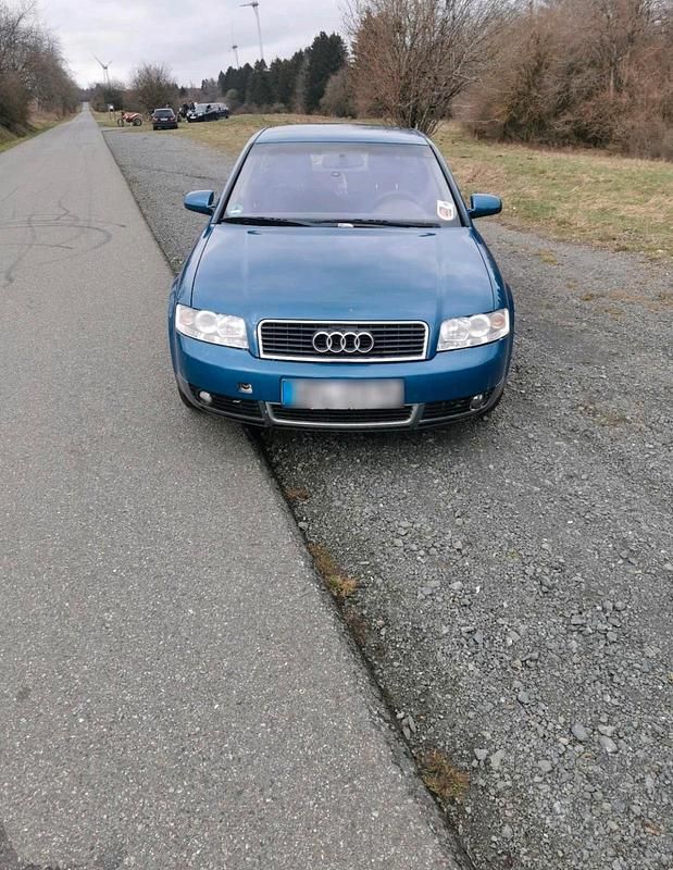Gebraucht Audi A4 130 PS (95 kW) 2002 Blau Limousine