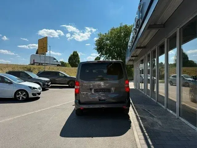 Gebraucht Peugeot Traveller 179 PS (131 kW) 2017 Grau Van / Kleinbus