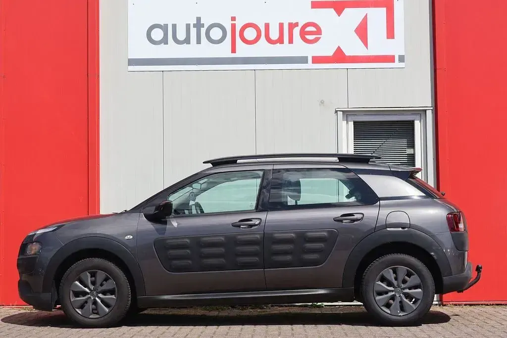 Used Citroën C4 Business Class 101 HP (74 kW) 2017 Grey SUV