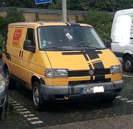 Gelb Gebraucht 1996 VW T4 Van | 3.500 € - Bild 1/4