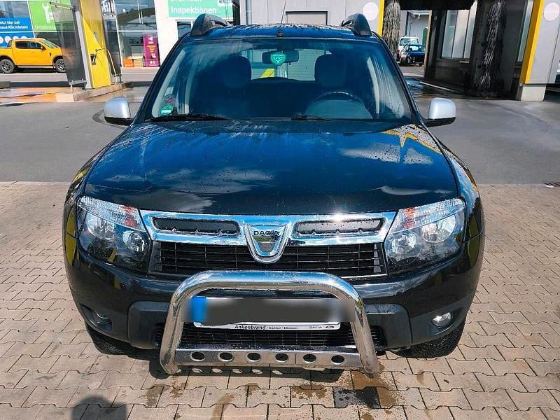 Schwarz Gebraucht 2011 Dacia Duster Prestige SUV | 9.200 € (Teuer) - Bild 1/4