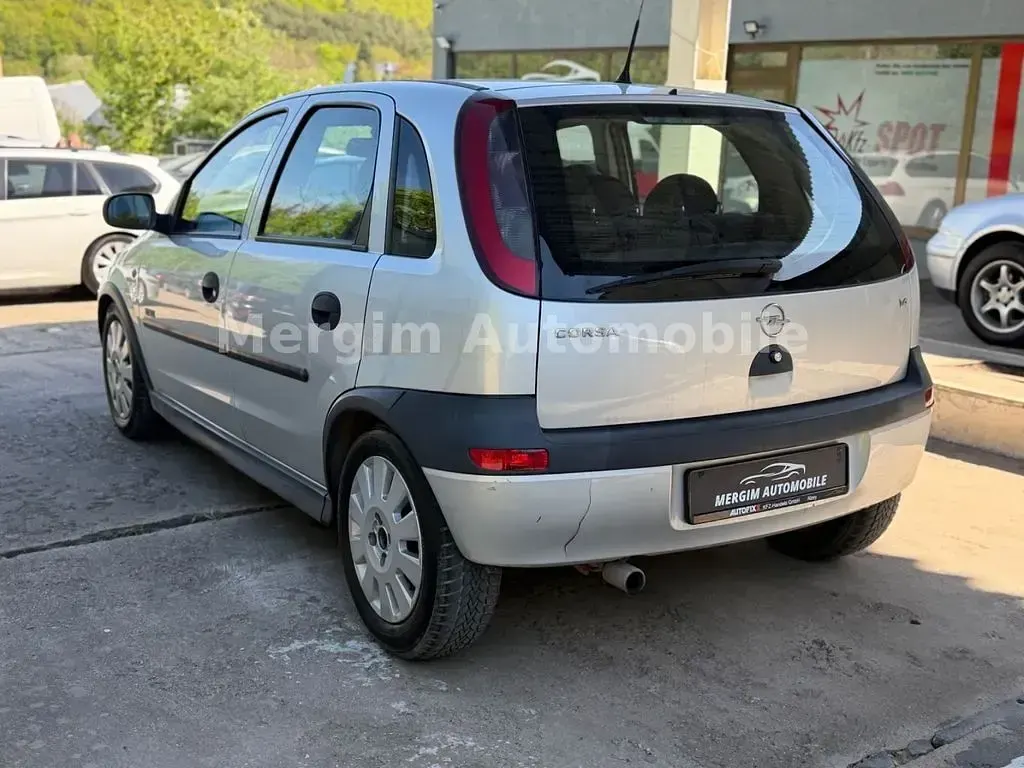 Gebraucht Opel Corsa 90 PS (66 kW) 2003 Silber Kleinwagen