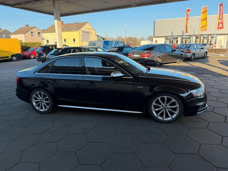 Second-hand Audi S4 Ambiente 333 CP (244 kW) 2014 Negru Berlinǎ