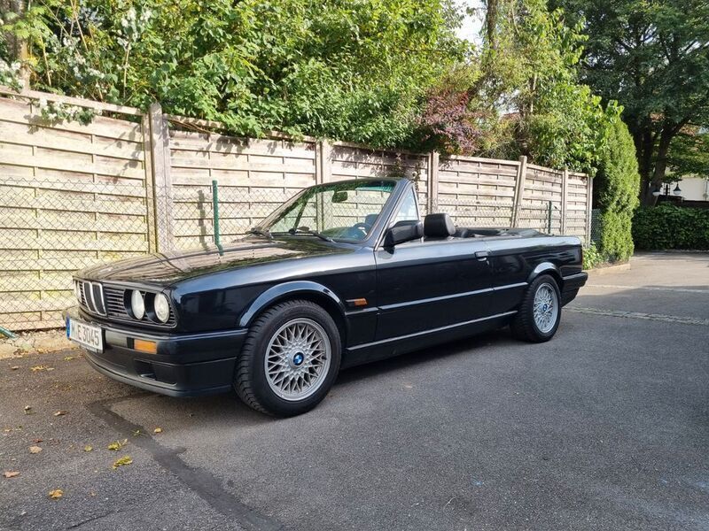 Schwarz Gebraucht 1991 BMW 318 Cabriolet Performance Cabrio | 10.999 € - Bild 1/1