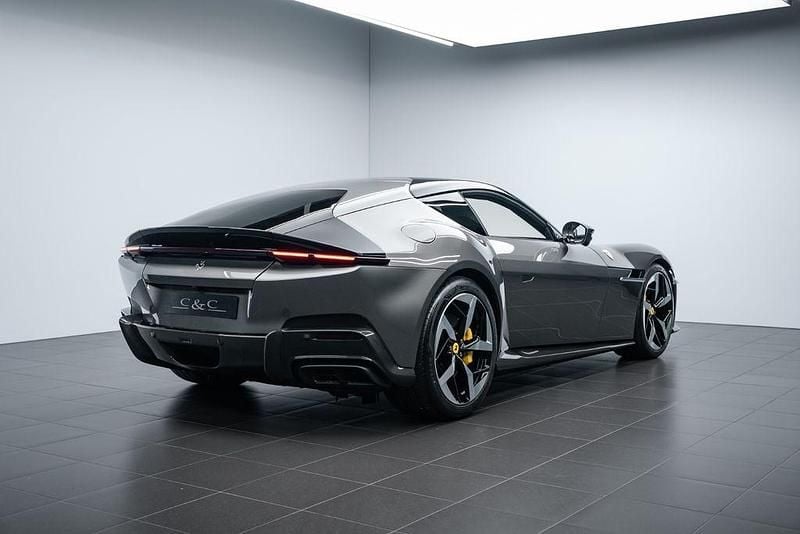 Neu Ferrari 12 Cilindri 829 PS (609 kW) 2025 Grau Coupé