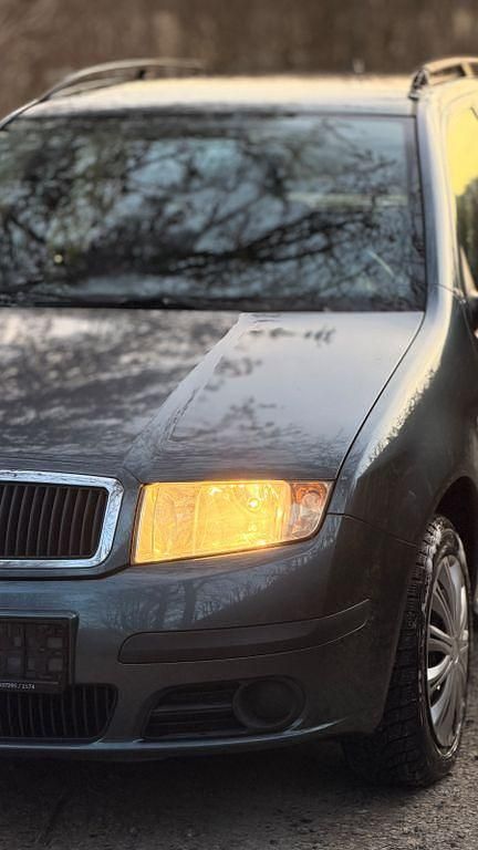 Gebraucht Skoda Fabia Ambiente 75 PS (55 kW) 2005 Grau Kombi