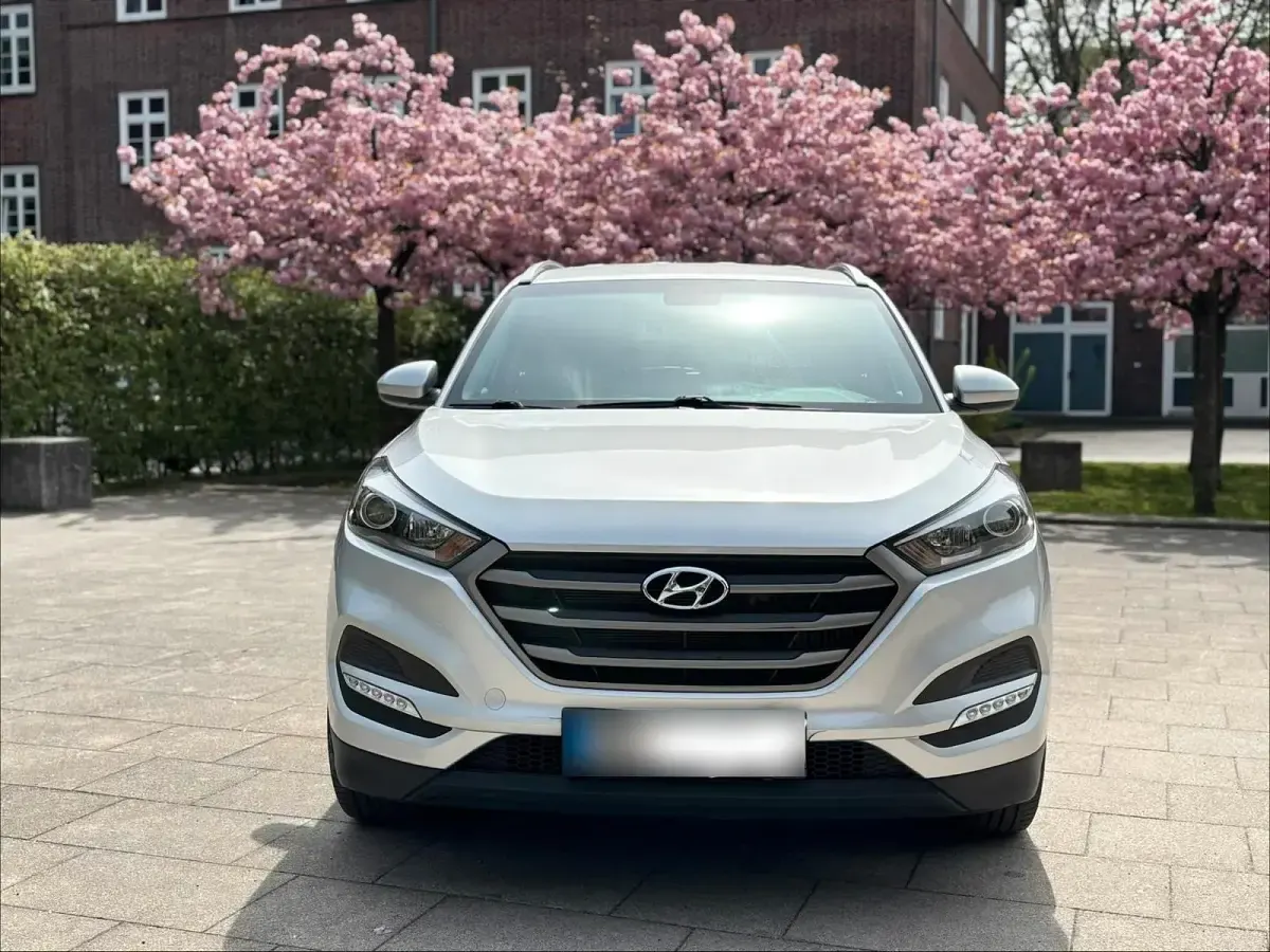 Gebraucht Hyundai Tucson GO! 130 PS (95 kW) 2017 Silber SUV