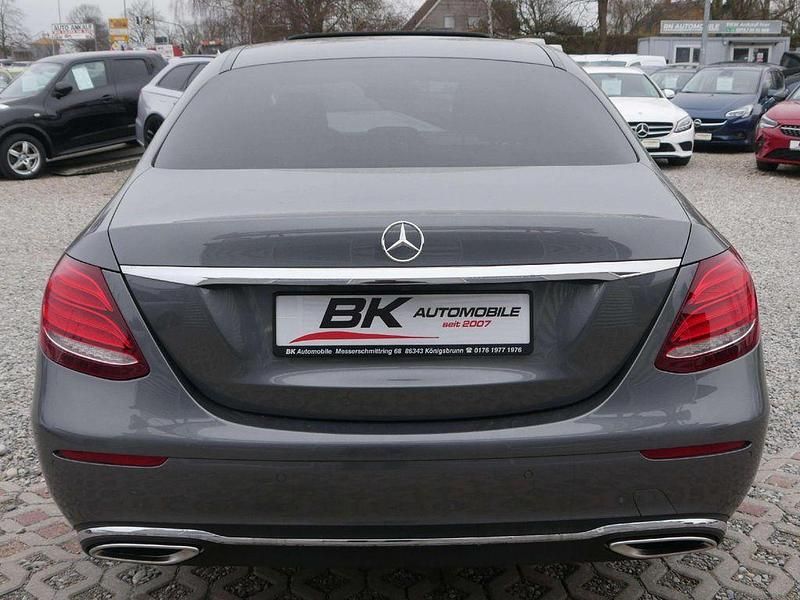 Gebraucht Mercedes E200 184 PS (135 kW) 2018 Selenitgrau  Limousine