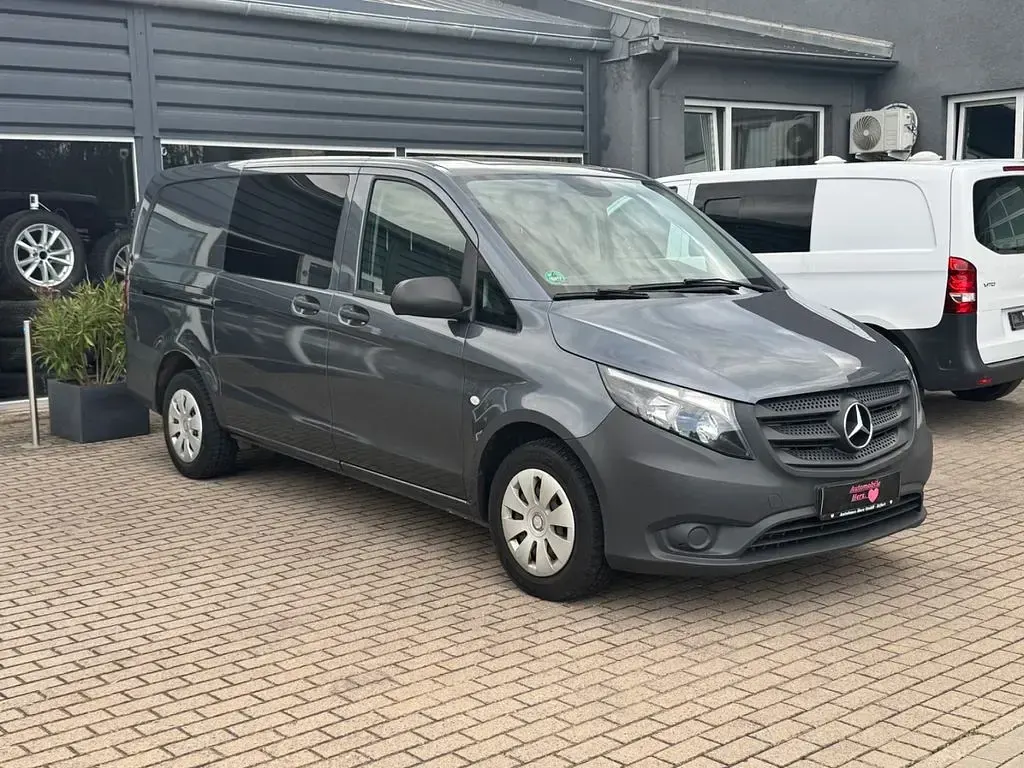Gebraucht Mercedes Vito 163 PS (119 kW) 2016 Grau Van