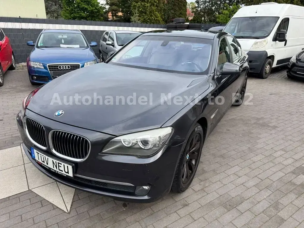 Gebraucht BMW 750L Sport Line 408 PS (300 kW) 2009 Schwarz Limousine