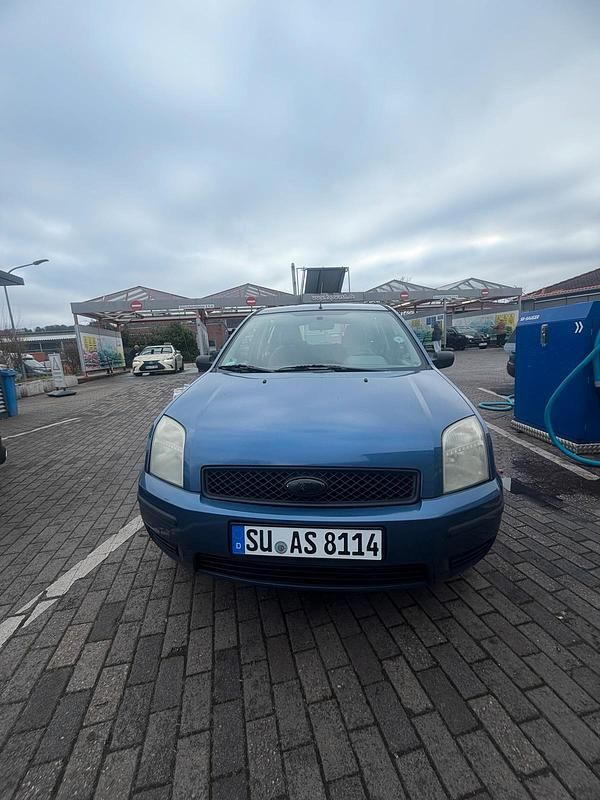 Blau Gebraucht 2007 Ford Fusion Kleinwagen | 900 € - Bild 1/4
